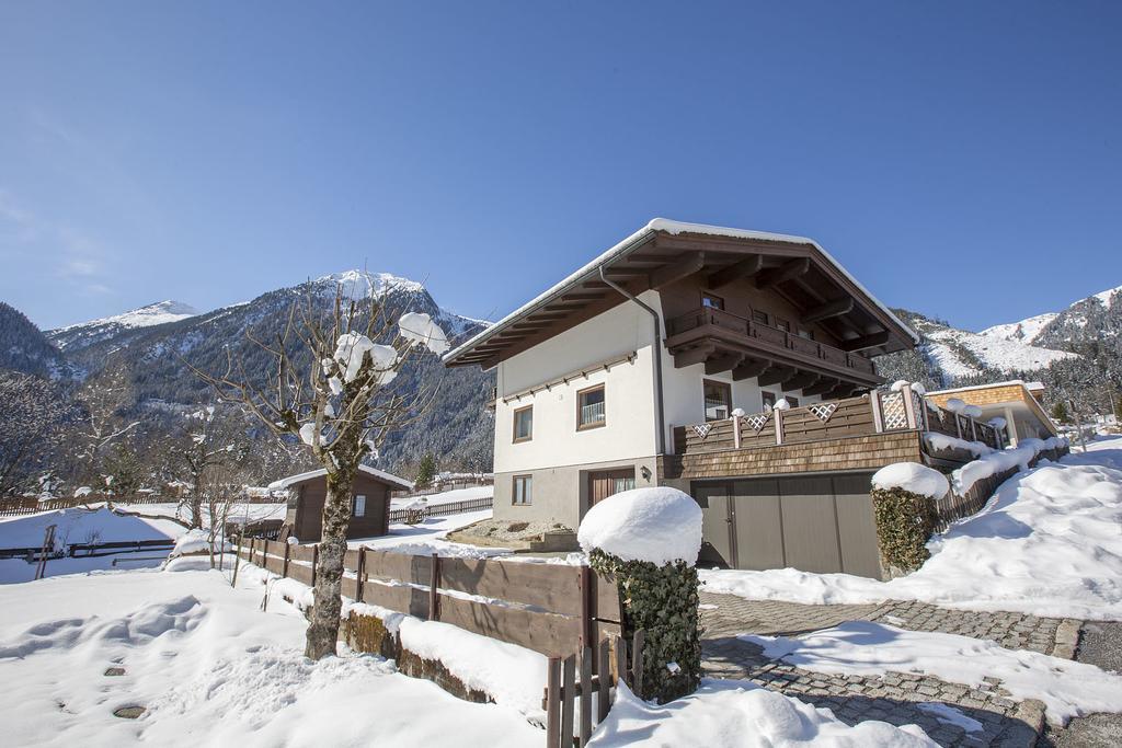 Landhaus Vier Jahreszeiten Krimml Bagian luar foto
